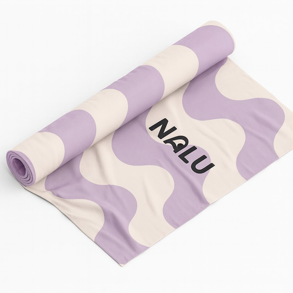 Serviette de Yoga NALU – Édition Vagues Lavande